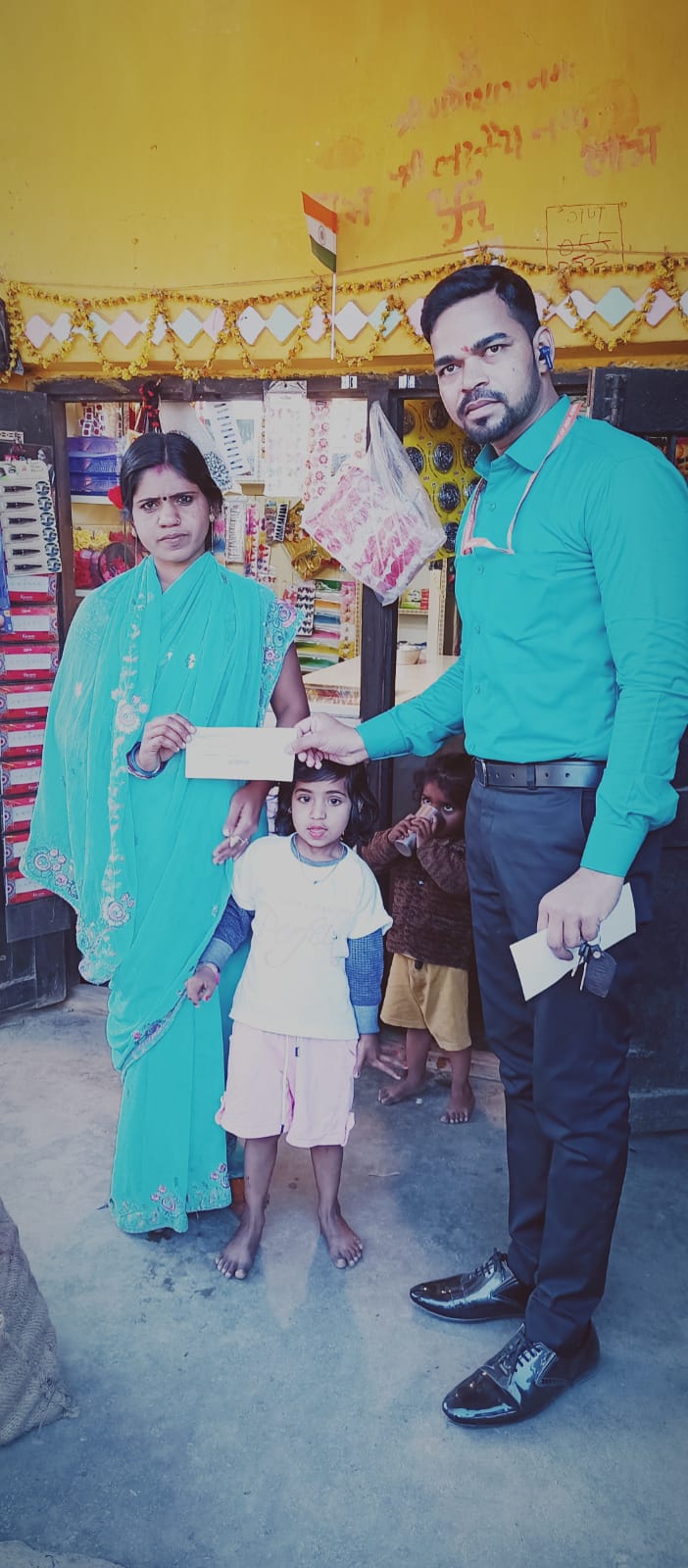 Kanyadan Kalyan Foundation helps poor people ( Meskaur Nawada ) 2